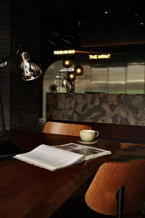 The Mont Hotel Dublin Bagian luar foto