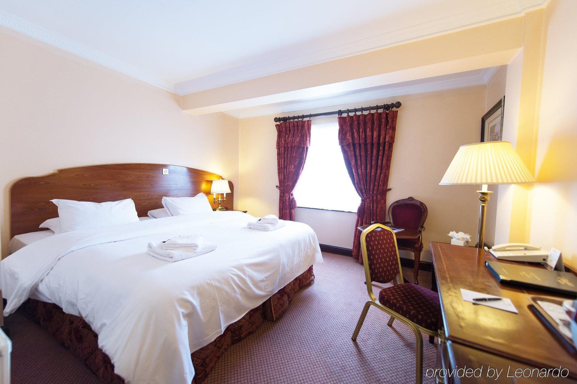 The Mont Hotel Dublin Bagian luar foto