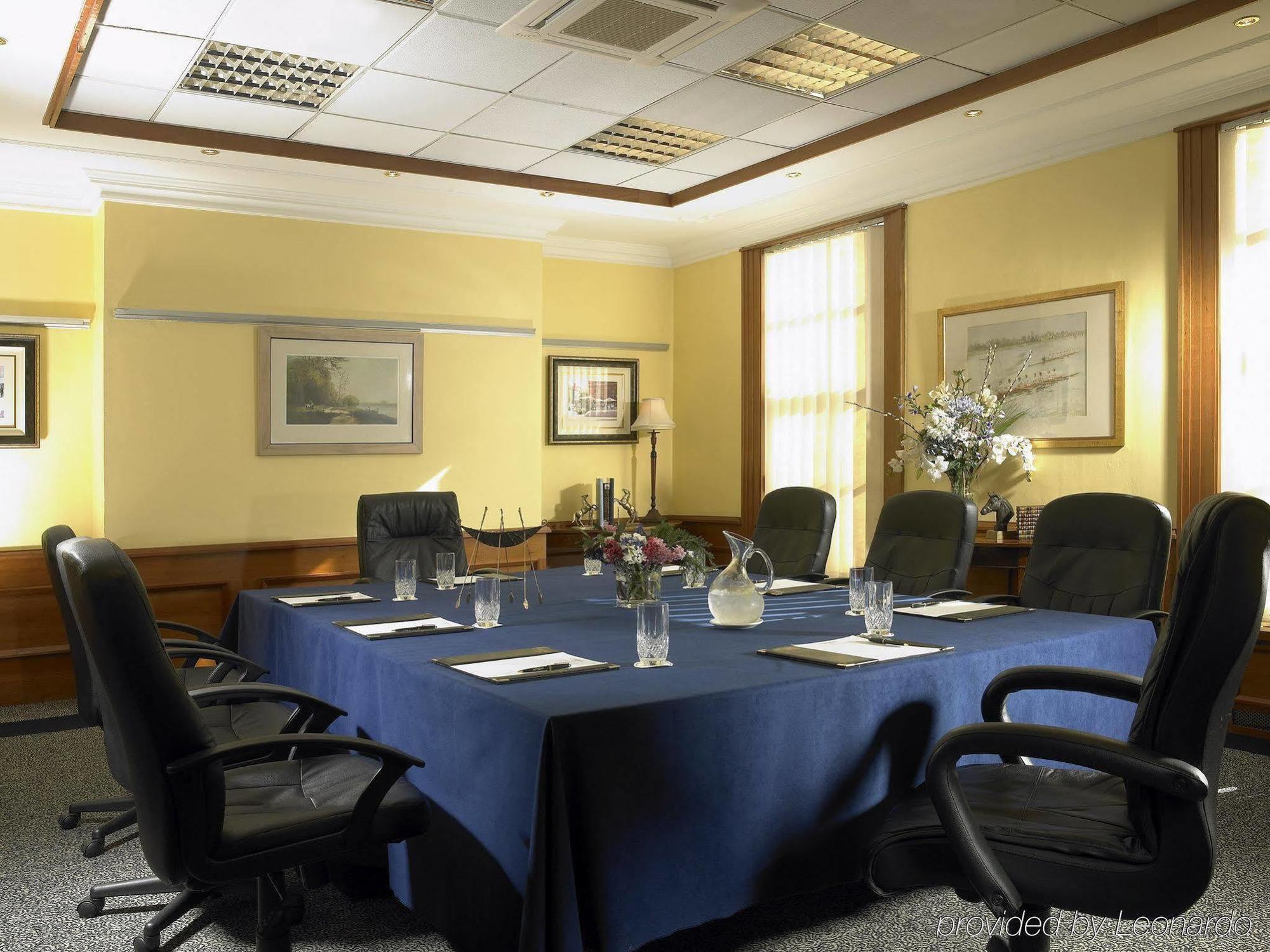 The Mont Hotel Dublin Bagian luar foto