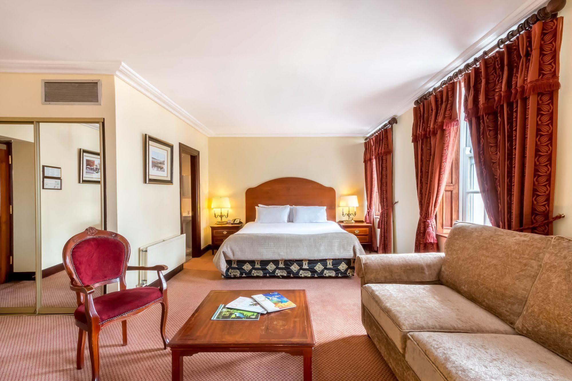 The Mont Hotel Dublin Bagian luar foto