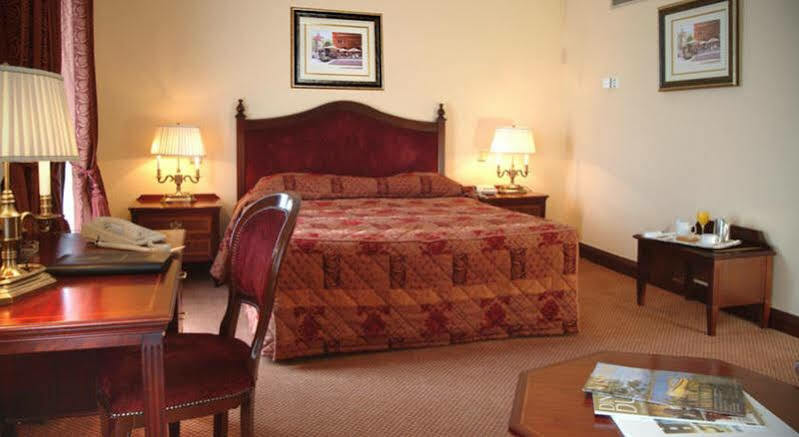 The Mont Hotel Dublin Bagian luar foto